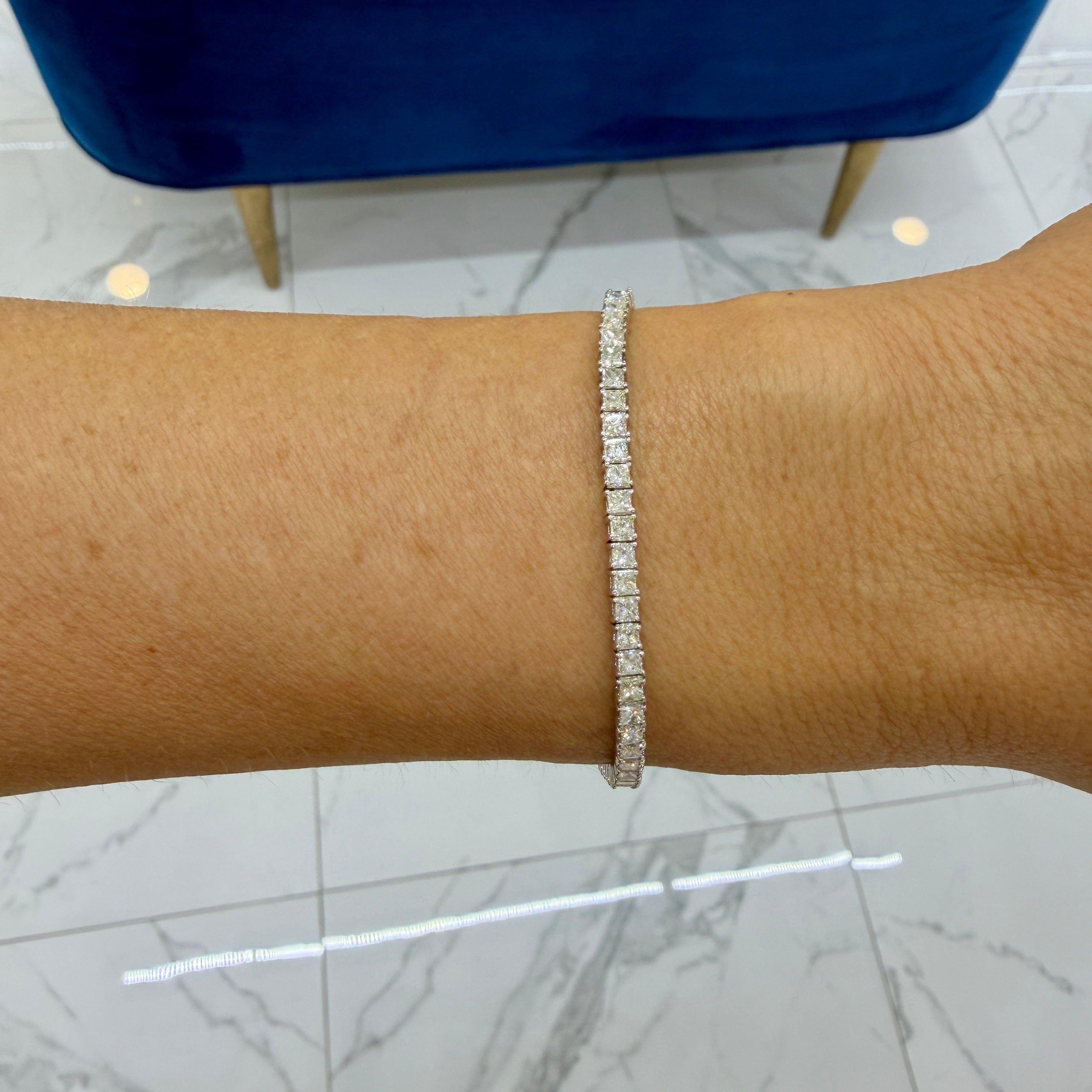 Ladies 18K White Gold 5.84ct Princess Cut Diamond Tennis Bracelet