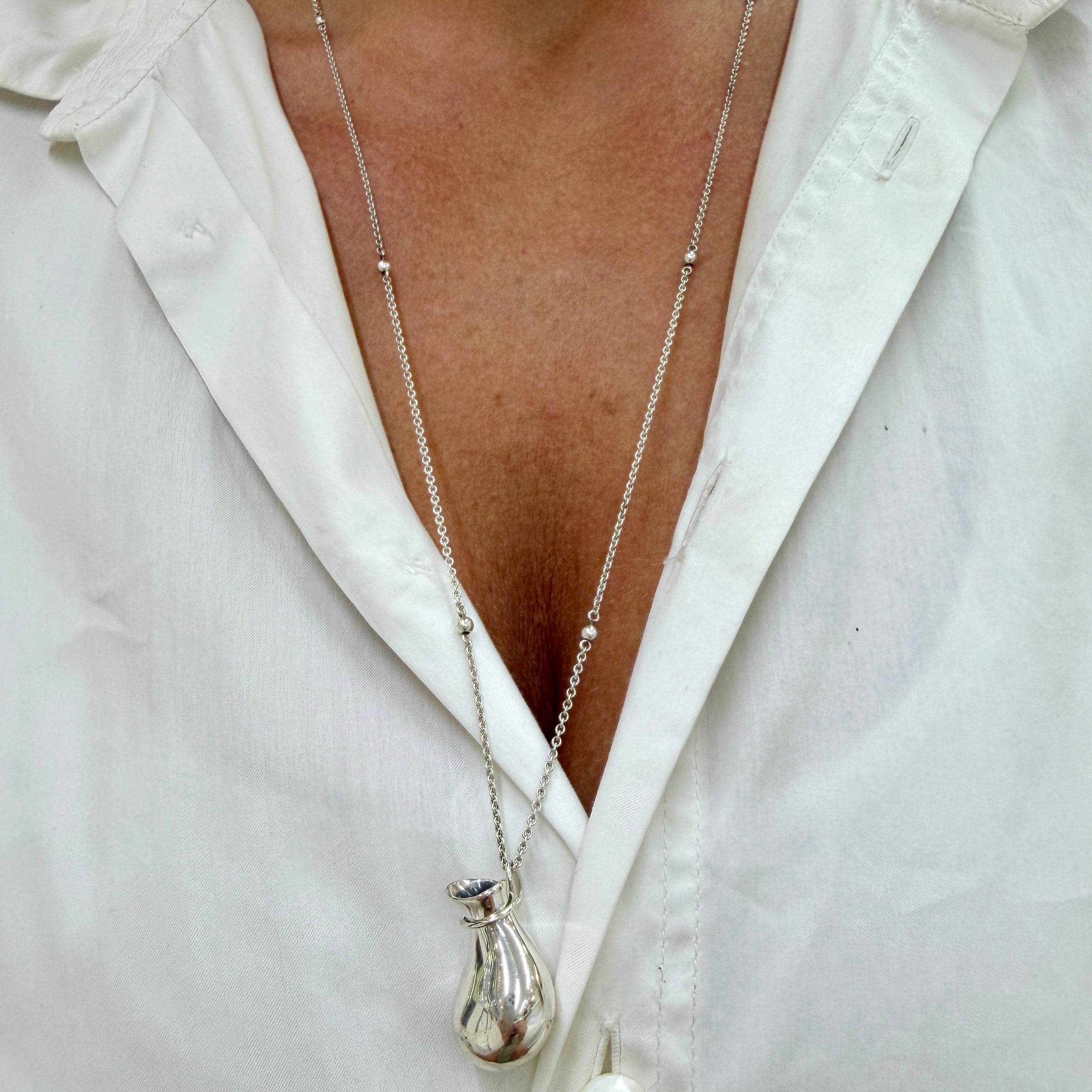 Vintage Tiffany & Co. Elsa Peretti Sterling Silver Buttle Jug Pendant Necklace
