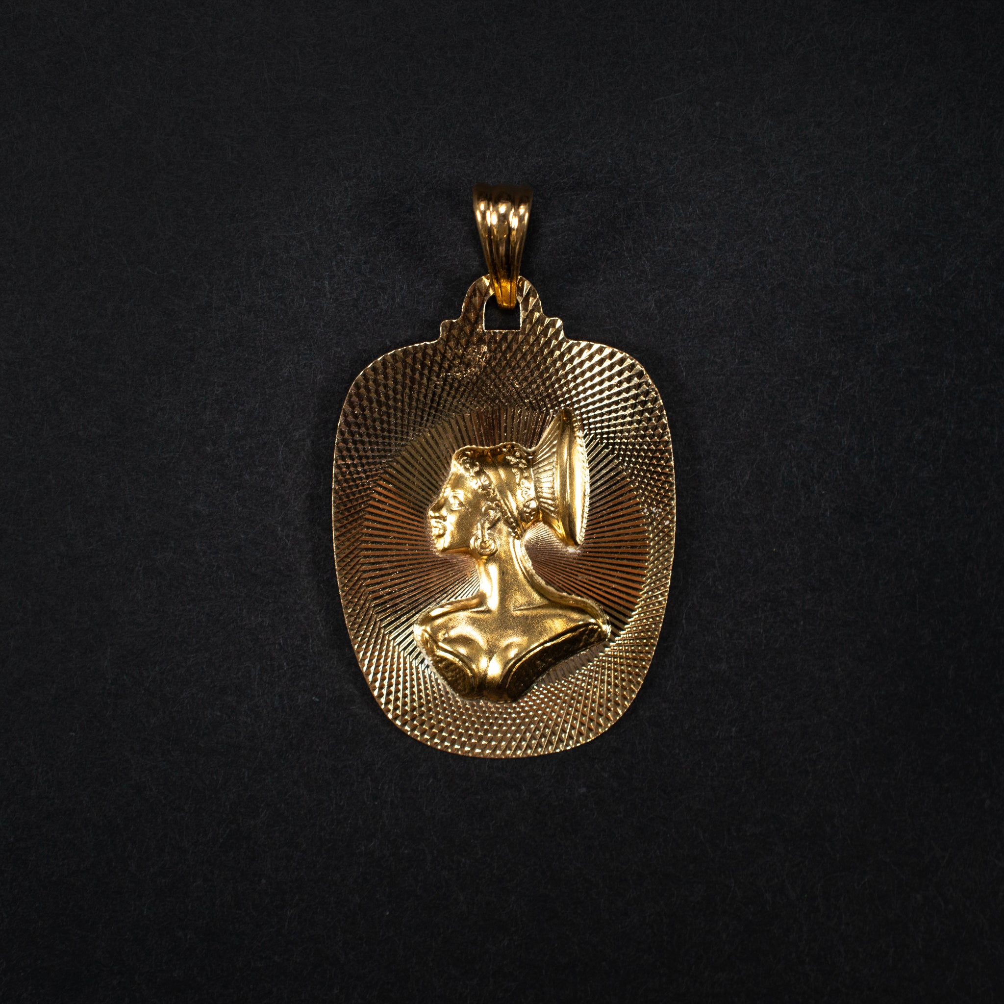 Pendant 18K Yellow Gold Vintage 454348 available at DJP Jewelers & Luxury Buyers