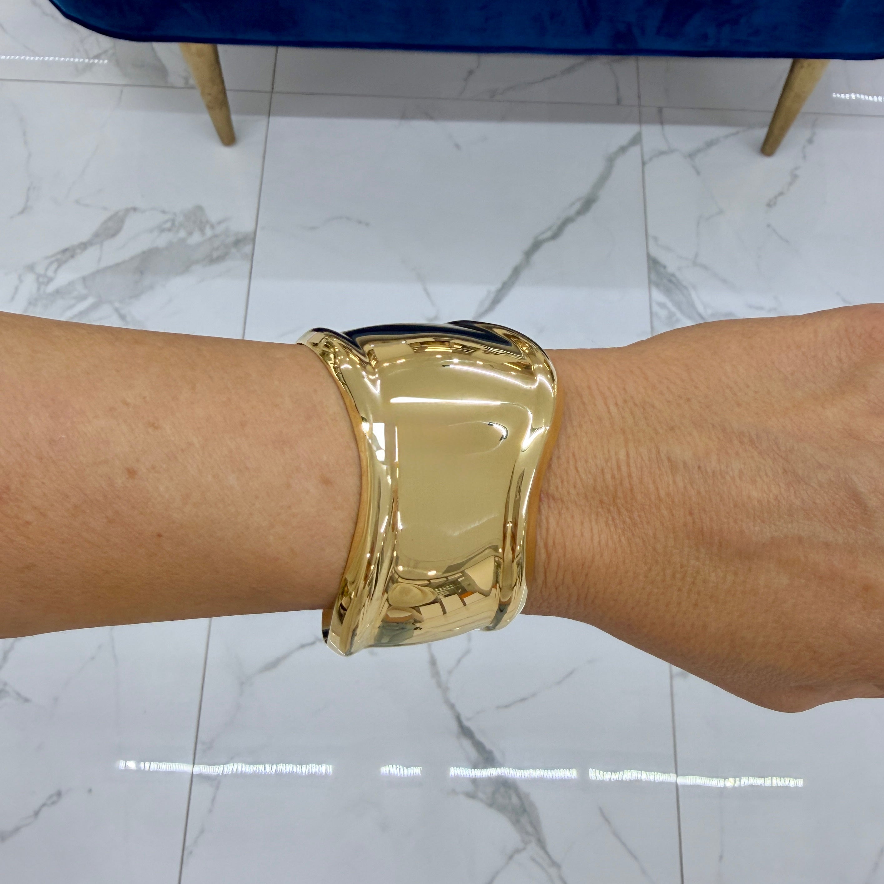 Tiffany & Co. Elsa Peretti 18K Yellow Gold 43MM Small Bone Cuff Bangle Bracelet