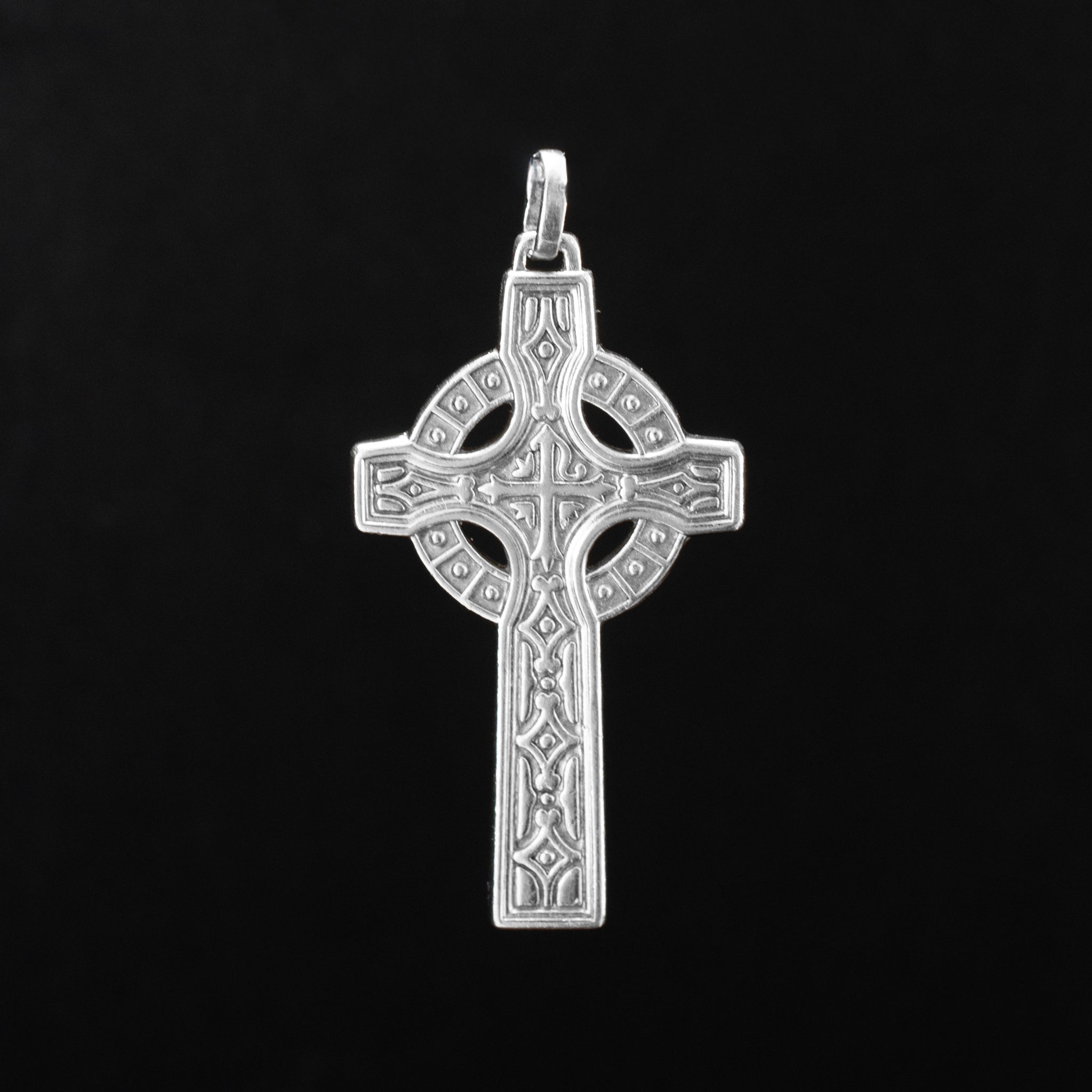 Retired James Avery Sterling Silver Charm Pendant 2.95g 1¼" 455412 available at DJP Jewelers & Luxury Buyers