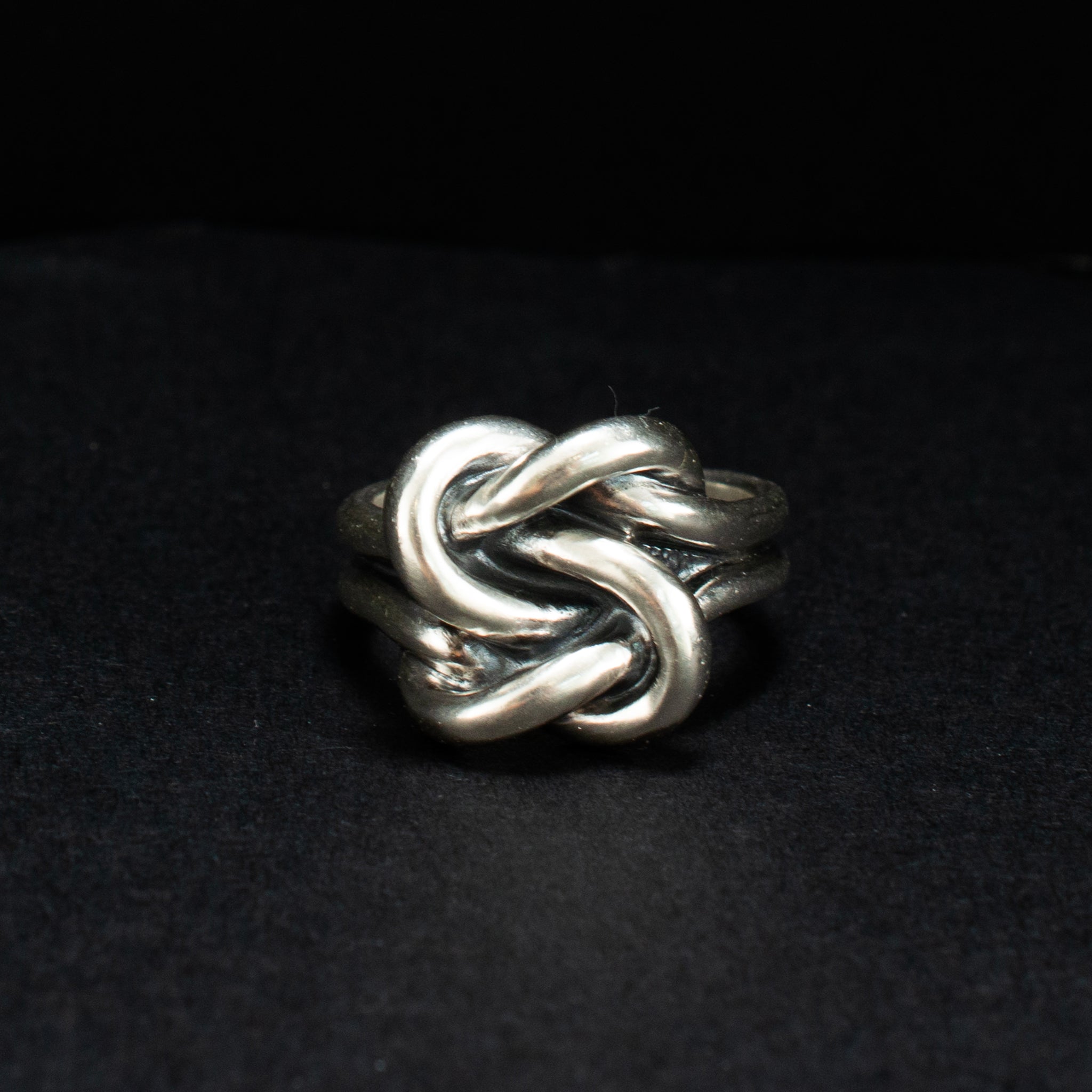 Retired James Avery Sterling Silver Band Ring 13.8g 8¼" 456389 available at DJP Jewelers & Luxury Buyers
