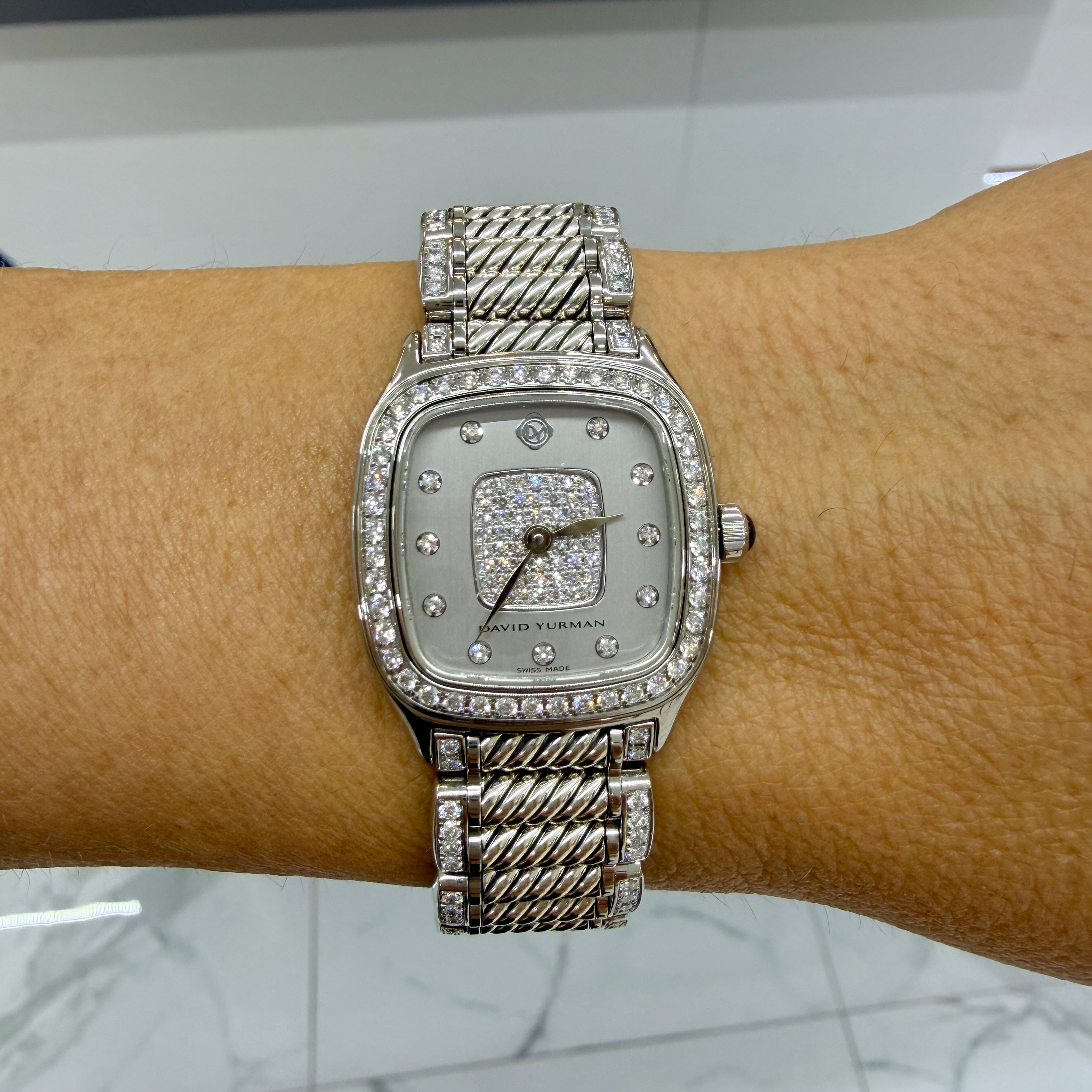 Ladies David Yurman Thoroughbred 31MM T304-Xsst Diamond Steel Quartz Watch