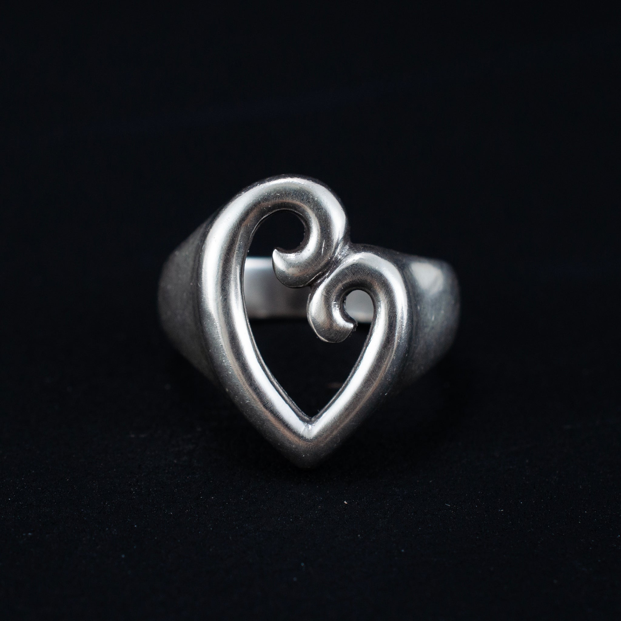 James Avery Sterling Silver Band Ring 7.19g 6½" 456879 available at DJP Jewelers & Luxury Buyers