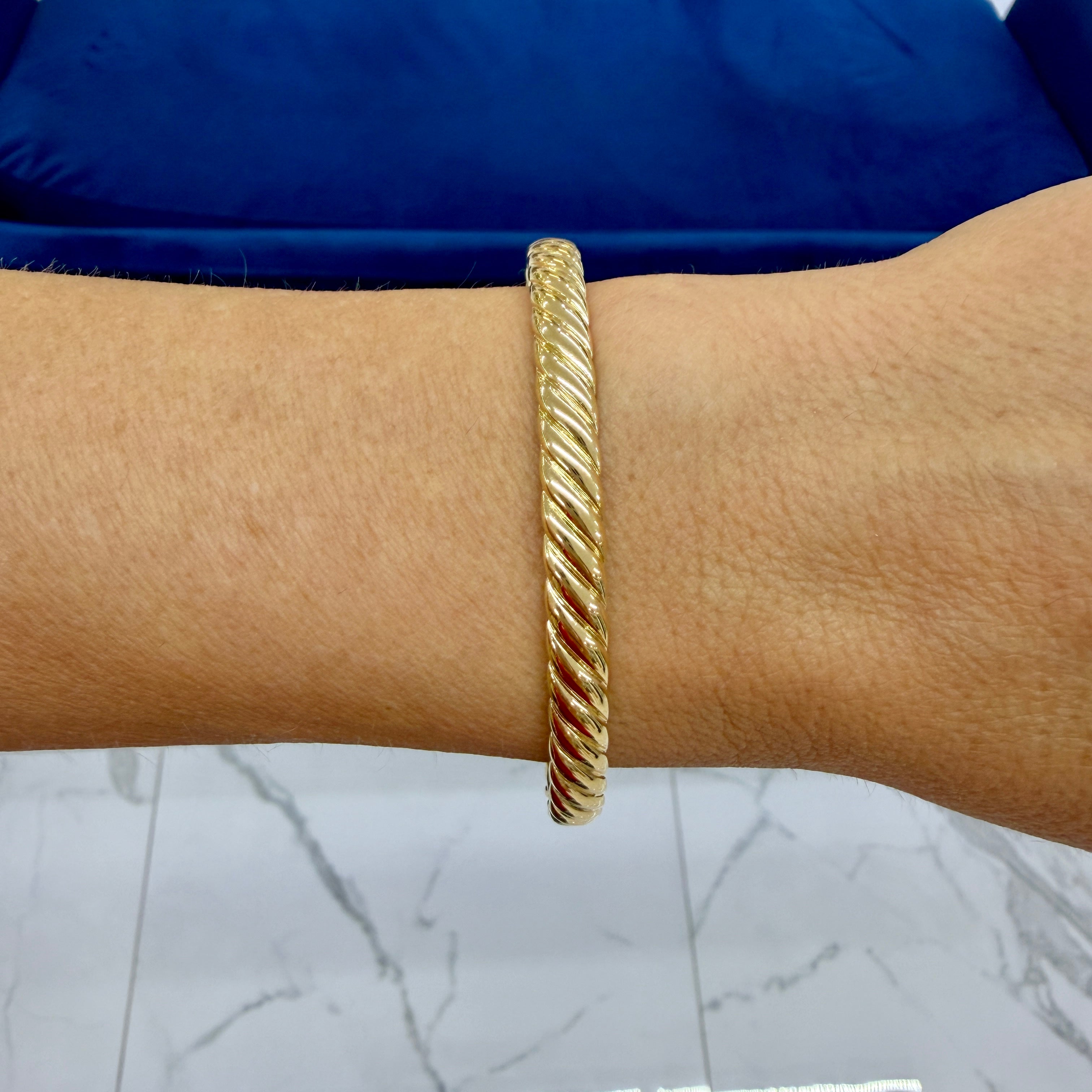 David Yurman Sculpted Cable 18K Yellow Gold 6.2mm Large Bangle Bracelet