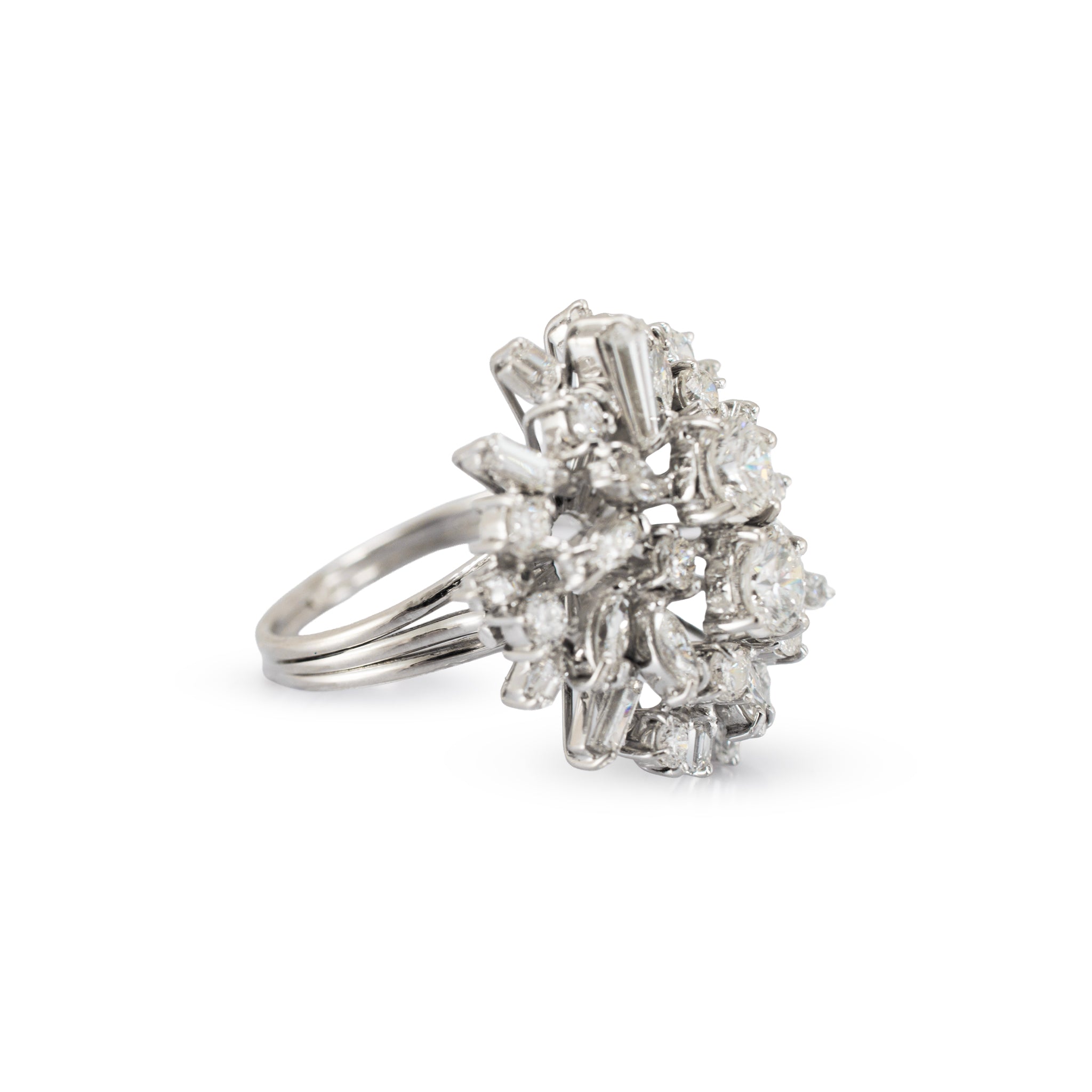 Vintage 18K White Gold 2.30ctw Diamond Bombe Starburst Cluster Cocktail Ring
