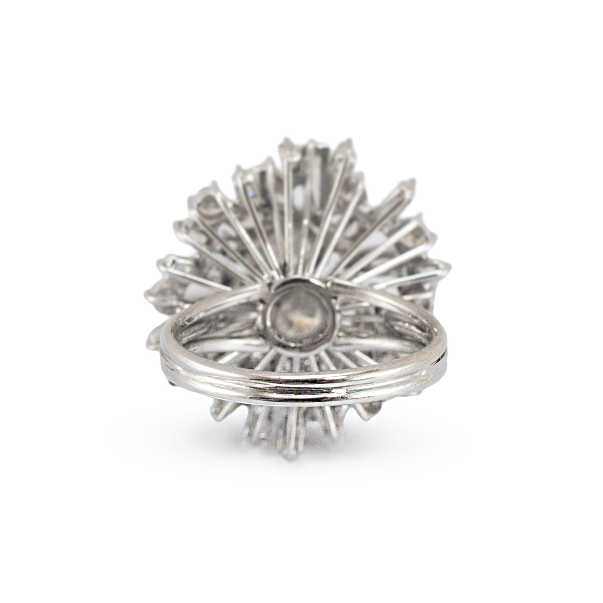 Vintage 18K White Gold 2.30ctw Diamond Bombe Starburst Cluster Cocktail Ring