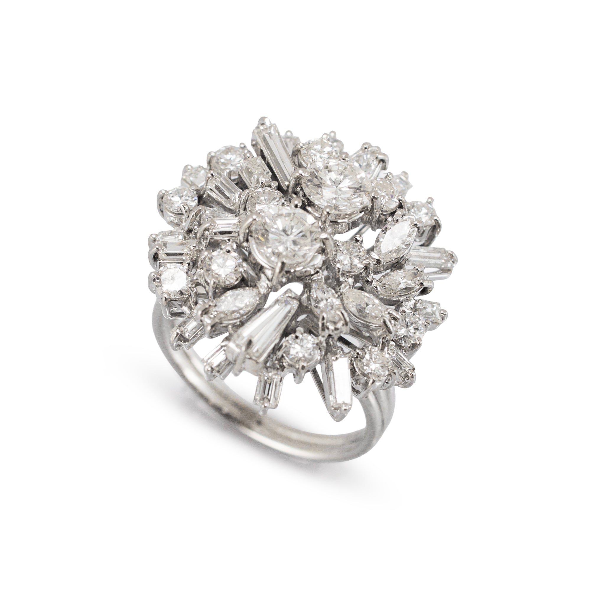 Vintage 18K White Gold 2.30ctw Diamond Bombe Starburst Cluster Cocktail Ring
