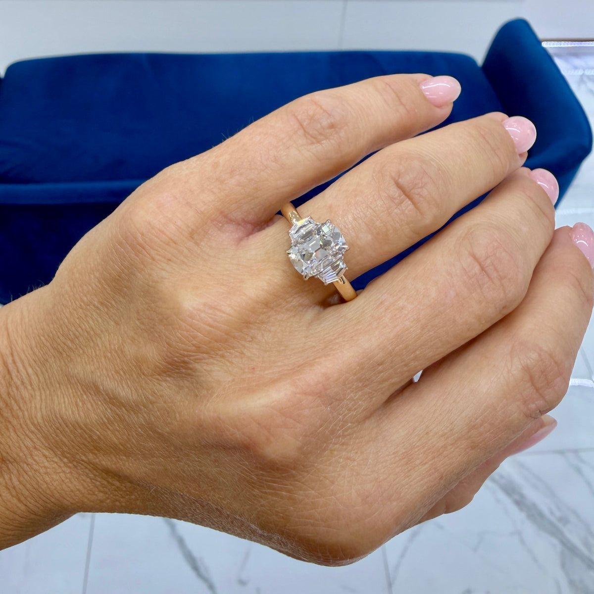 14K Yellow Gold 2.28ctw Igi Lab Grown Diamond Elongated Cushion Engagement Ring