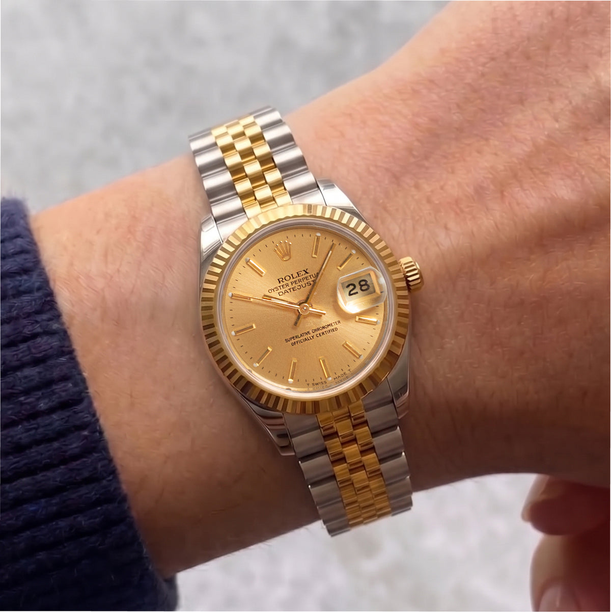 Ladies Rolex Datejust 26MM 69173 Champaign Dial 18K Yellow Gold Steel Watch