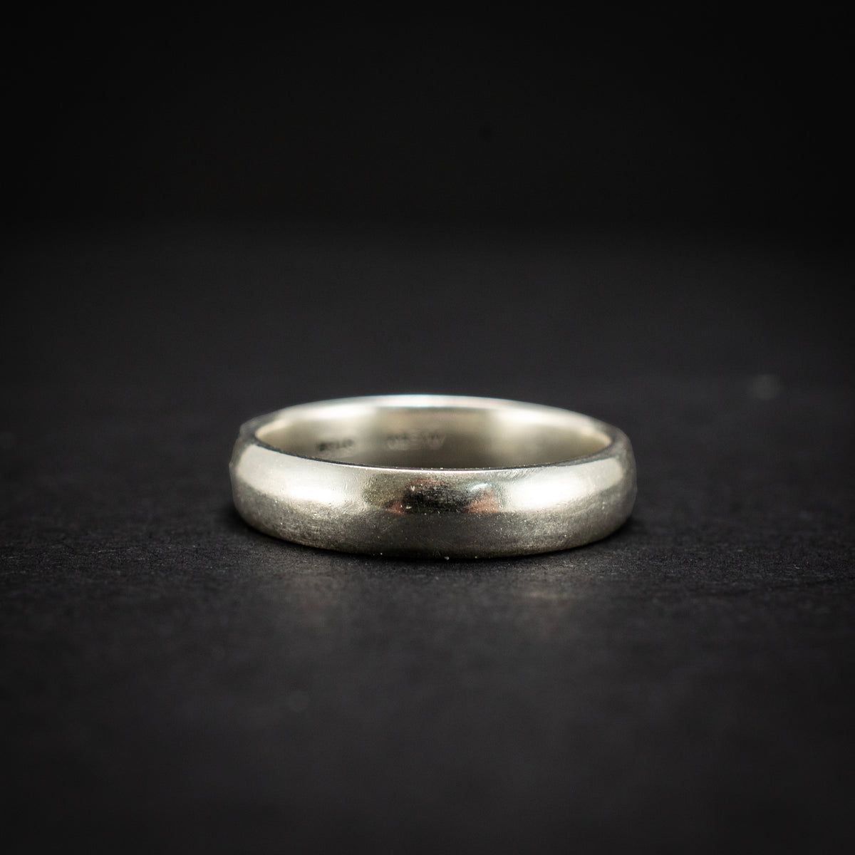 James Avery Narrow Athena Wedding Ring Sterling Silver Band 3.18g 5.5" 459106 available at DJP Jewelers & Luxury Buyers