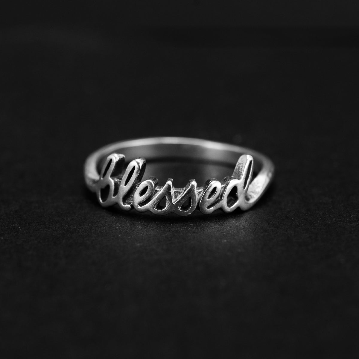James Avery Sterling Silver Band Ring 2.42g 9" 467038 available at DJP Jewelers & Luxury Buyers