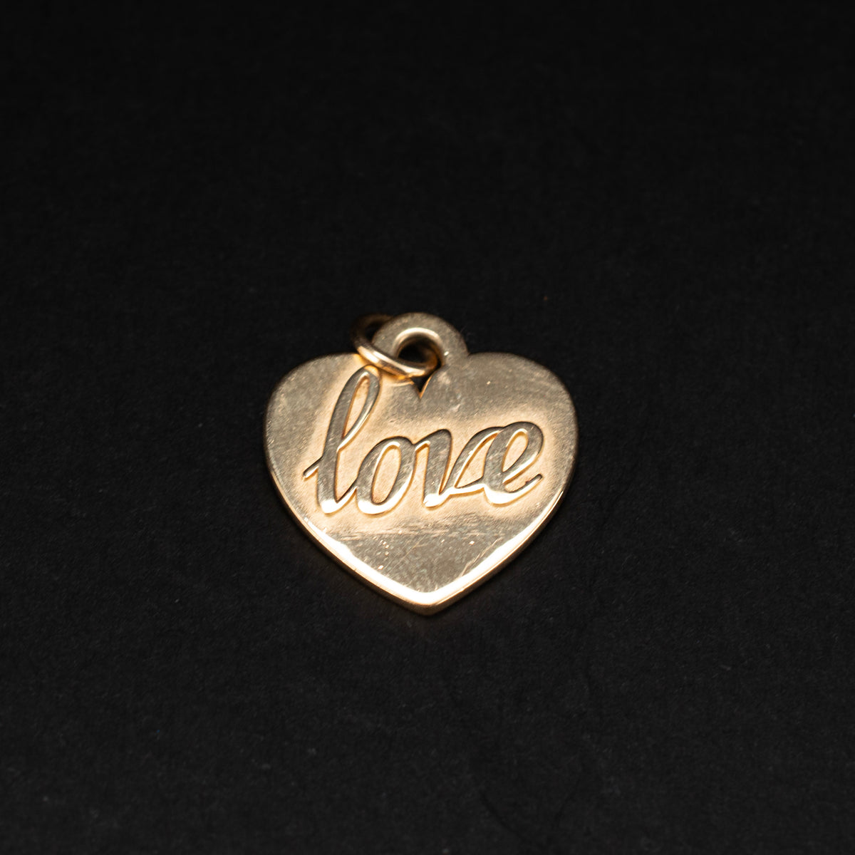 Vintage James Avery heart-shaped gold 14K Yellow Drop Pendant 5.73g 1" 468704 available at DJP Jewelers & Luxury Buyers