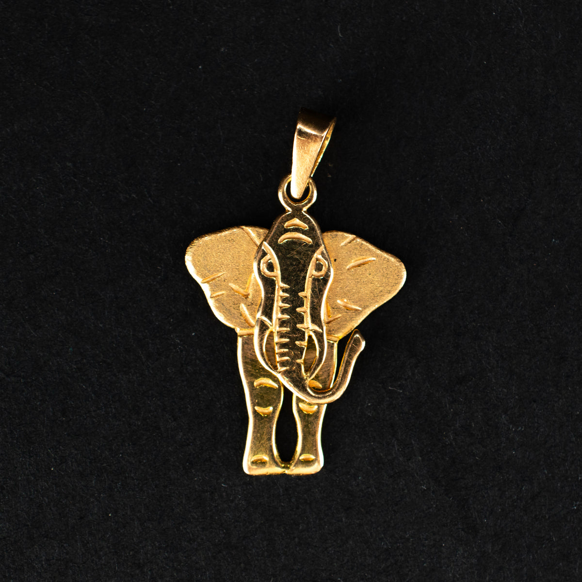 Vintage 14K Yellow Gold Elephant Dangle Pendant 1.81g 1.5" 468709 available at DJP Jewelers & Luxury Buyers