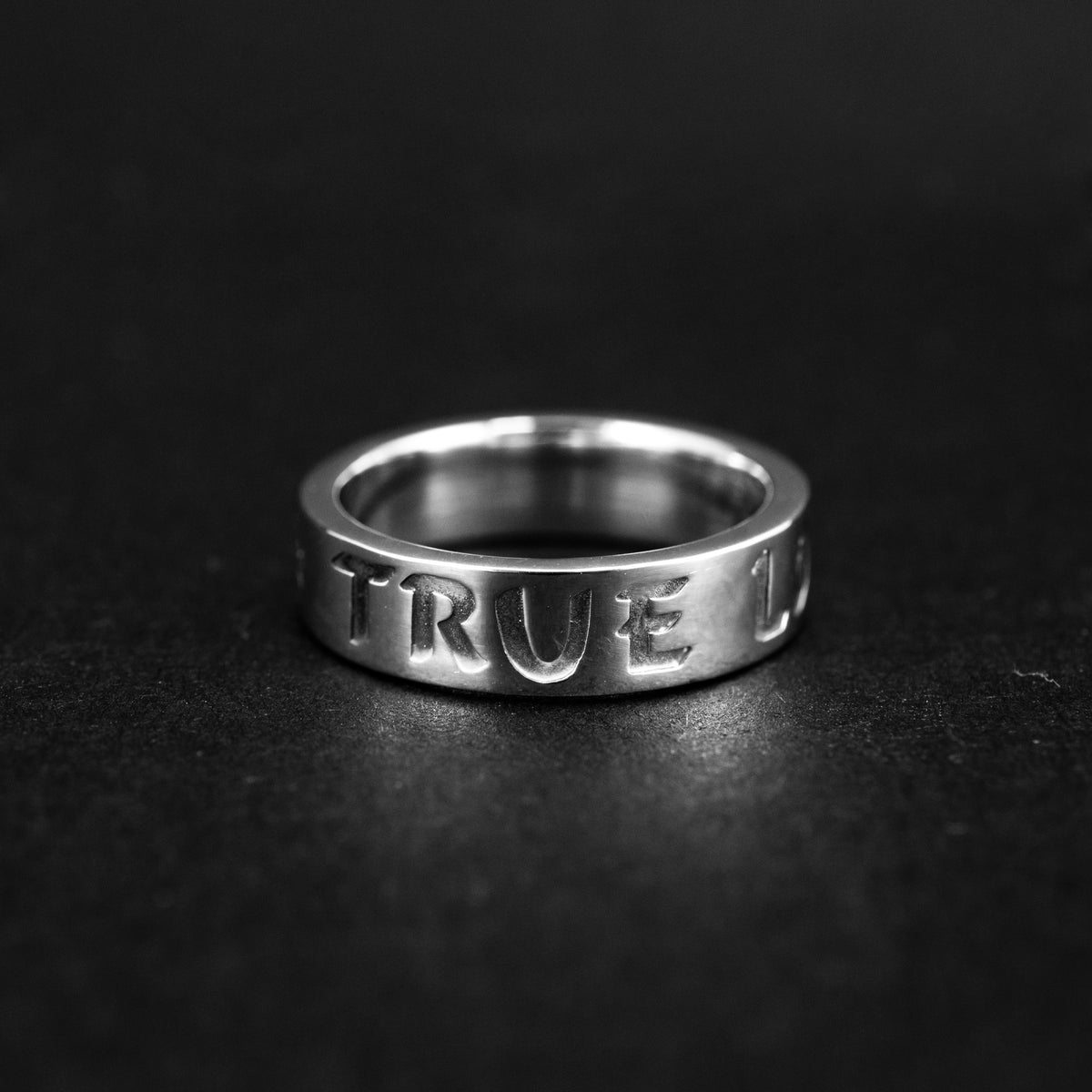 Retired James Avery True Love Waits Sterling Silver Band Ring 7.0g 8.5" 469452 available at DJP Jewelers & Luxury Buyers