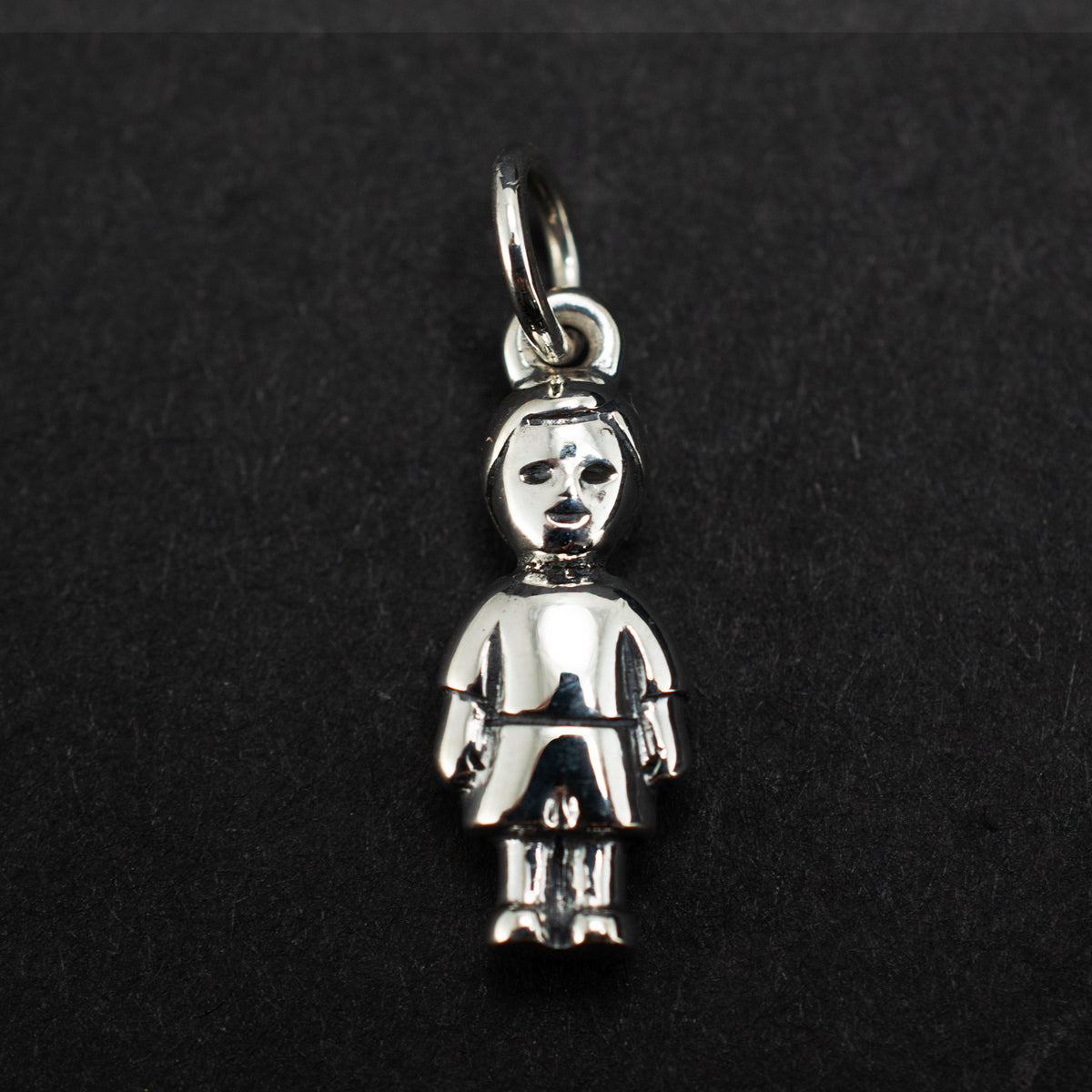 Retired James Avery Sterling Silver Charm Pendant 2.4g 0.75" 470987 available at DJP Jewelers & Luxury Buyers
