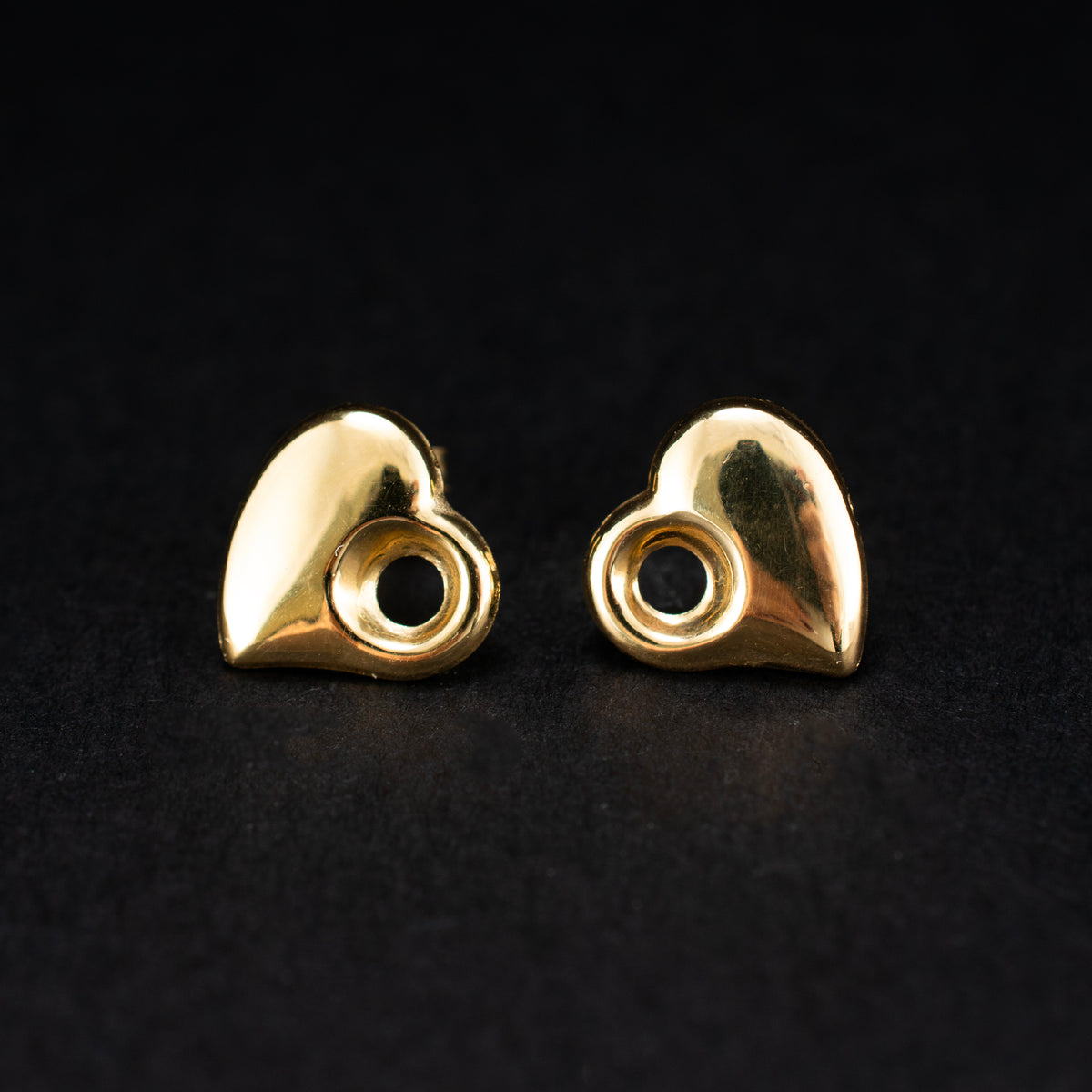 Vintage 18K Yellow Gold Heart Stud Earrings 1.4g 0.5" 471846 available at DJP Jewelers & Luxury Buyers