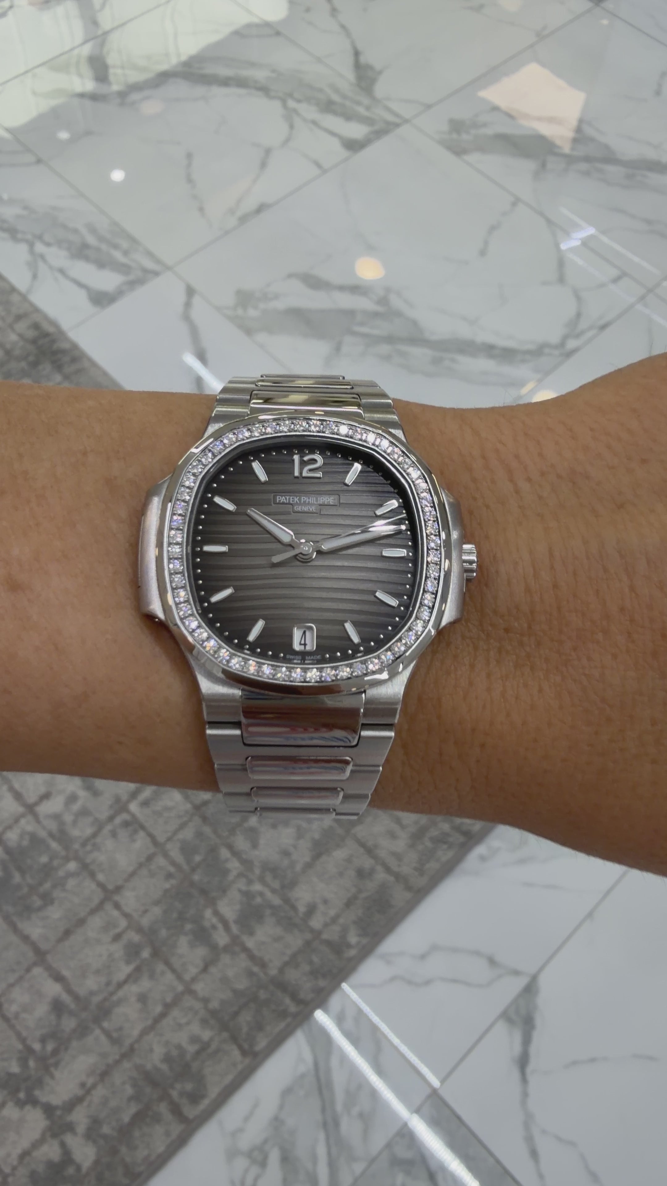 Patek Philippe steel watches　高級時計 Patek Philippe Nautilus stainless steel Diamond Watch | DJP
